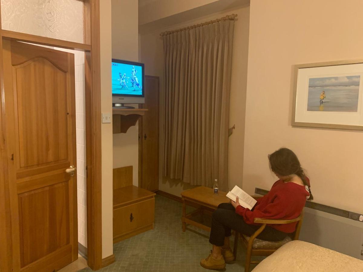 Rathbaun Hotel Lisdoonvarna Ngoại thất bức ảnh